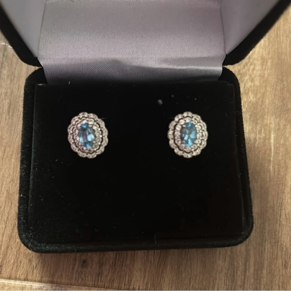 • Kay Jewelers Blue and Silver Jewelry Set - Picture 3 of 6
